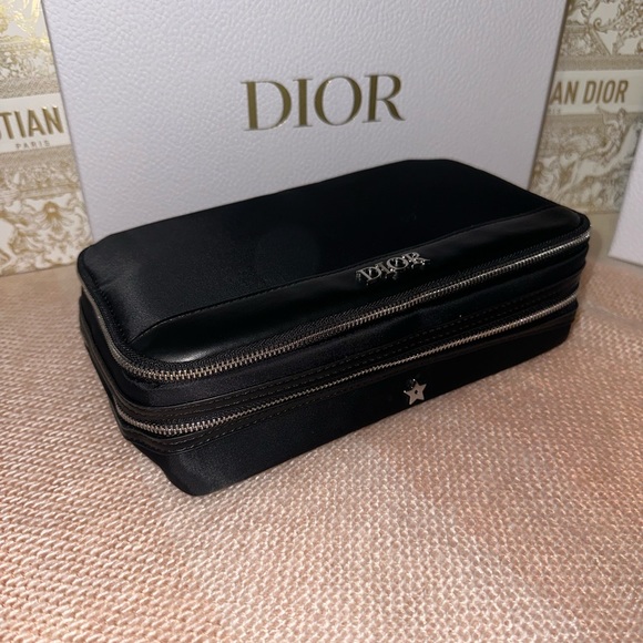🔥🔥 New Christian Dior Limited Edition Backstage 4 Makeup Brush Set Vanity Bag - Picture 2 of 10